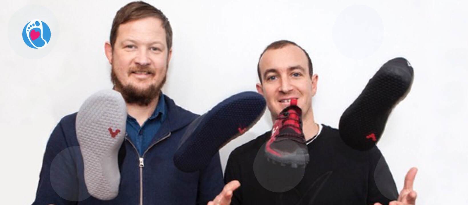 Założyciele marki vivobarefoot Zdjęcie Tima Brennana i Galahada clarka- założyciele marki vivobarefoot