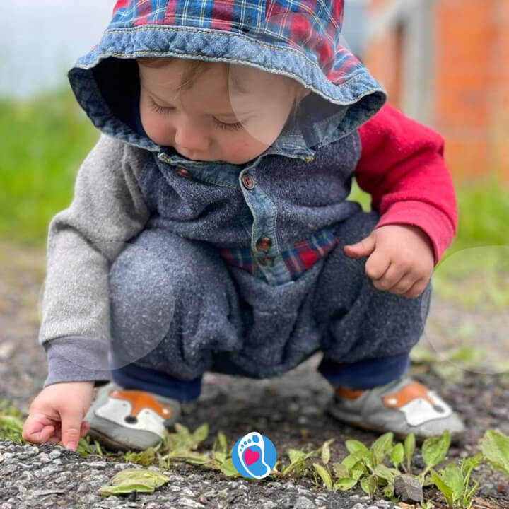 ekotuptusie-pierwsze-buty-dla-dziecka-jak-wybrac-jakie-buty-dla-malucha-bosa-stopka-barefoot ekotuptusie-pierwsze-buty-dla-dziecka-jak-wybrac-jakie-buty-dla-malucha-bosa-stopka-barefoot